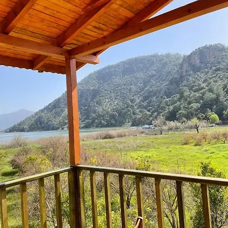 Сasa de vacaciones Wood Muğla